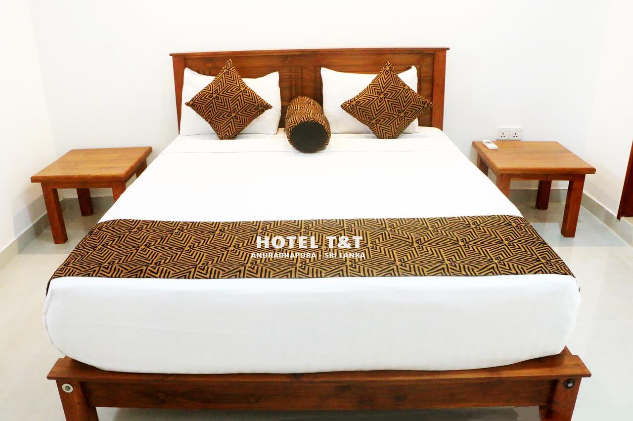 Hotel T & T Анурадхапура Экстерьер фото